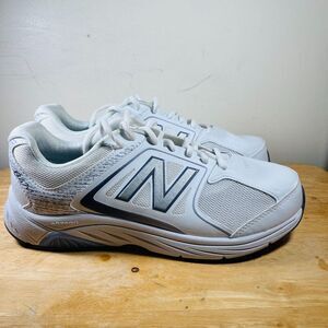 New Balance 847 V3 Womens‎ Size 9 Shoes White Athletic Walking Sneakers Comfort